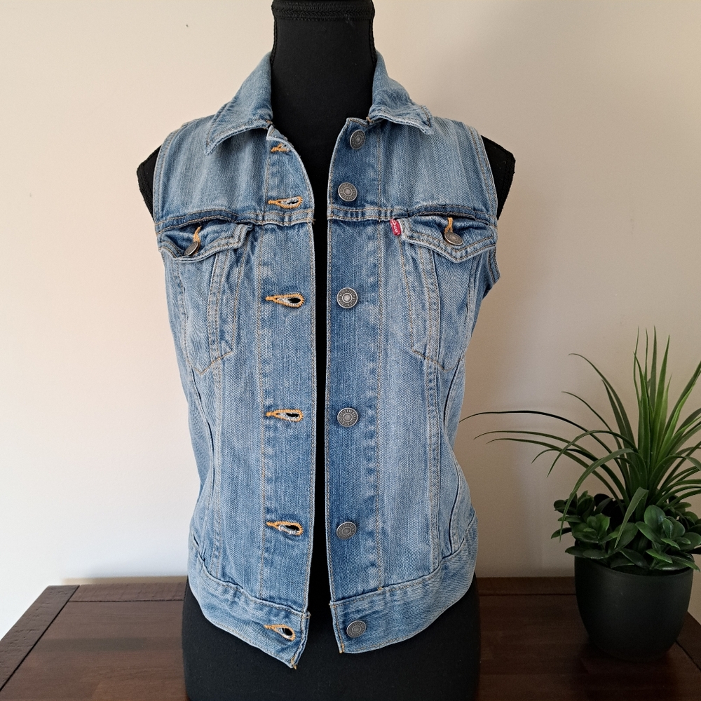 Women's Denim Vest